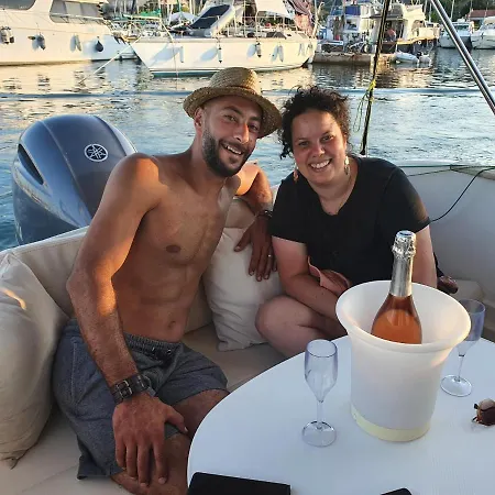 Botel Nuit Insolite Sur Un Bateau